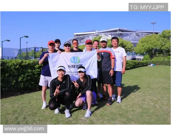 赛后分析：上海网球队与武汉网球队的默契配合与战术探讨